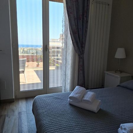 Vistamare House Hotel Monopoli Buitenkant foto
