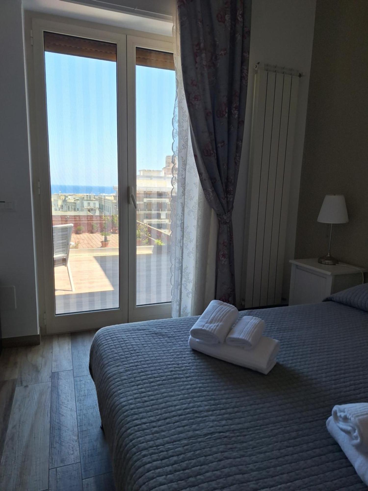 Vistamare House Hotel Monopoli Buitenkant foto