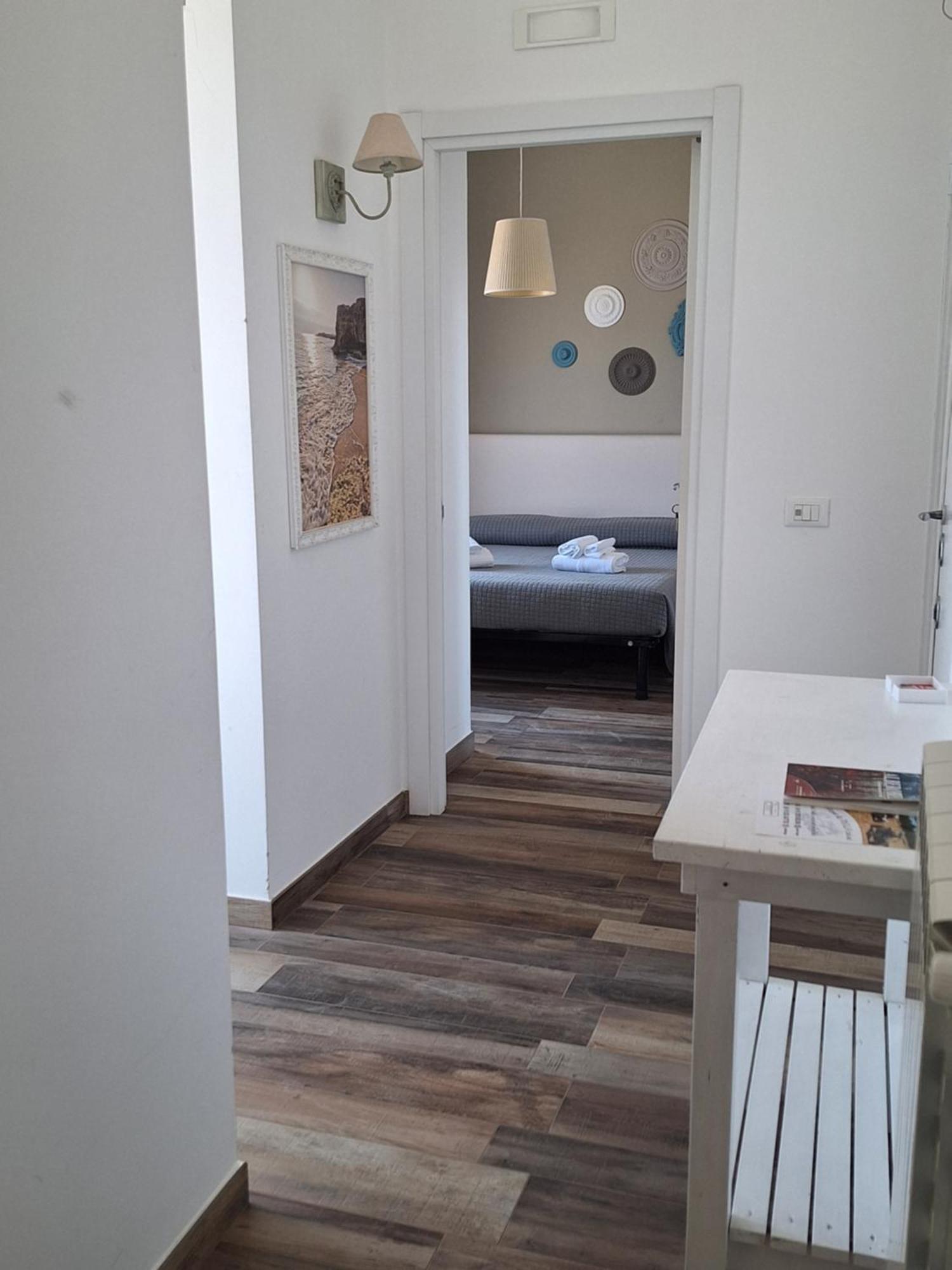 Vistamare House Hotel Monopoli Buitenkant foto